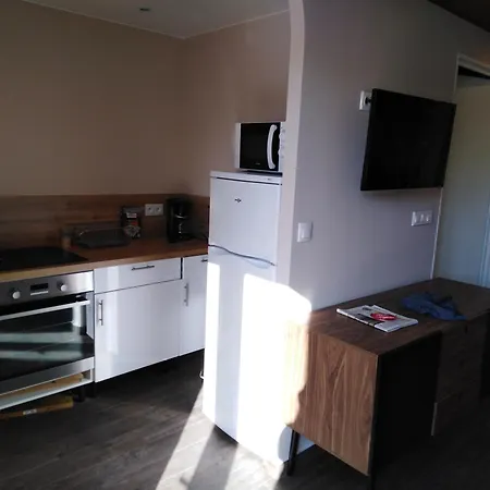 Apartment A La Campagne Avec Piscine *