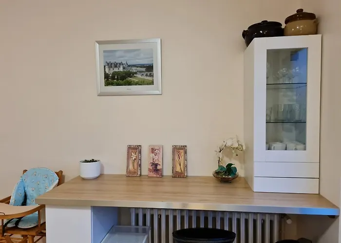 A La Campagne Avec Piscine *