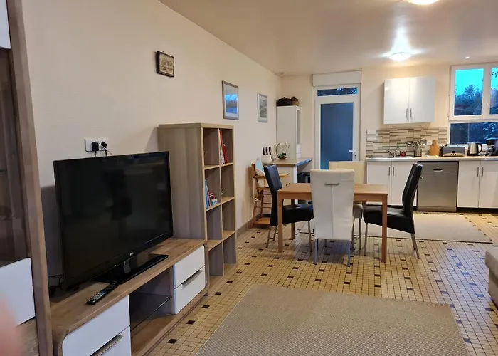 A La Campagne Avec Piscine