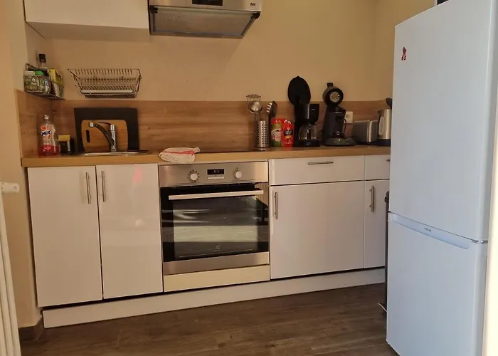 A La Campagne Avec Piscine 德尔塔