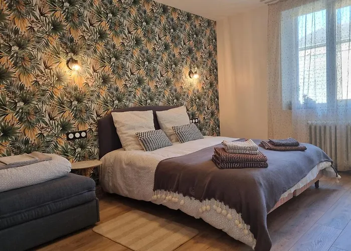 شقة A La Campagne Avec Piscine *